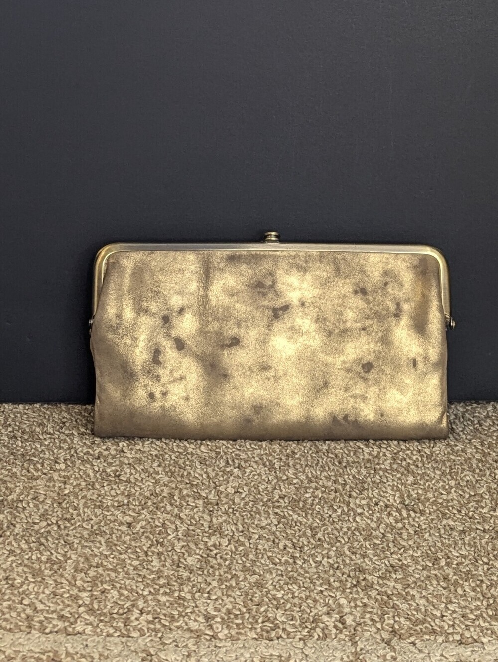 Hobo Lauren Clutch Wallet Vintage Genuine Leather Metallic Gold Double Kiss Lock